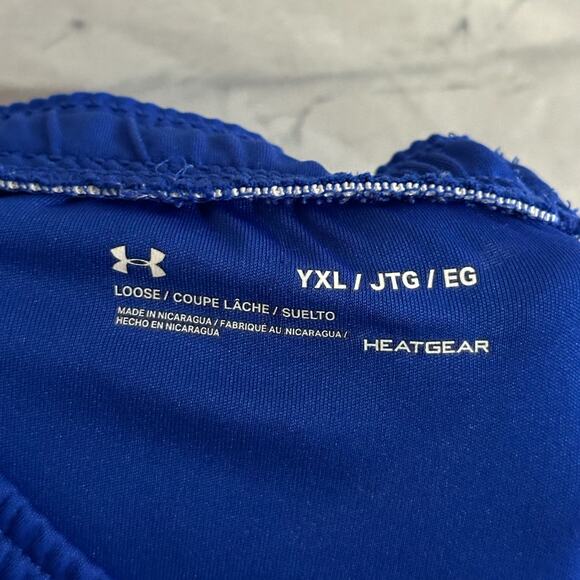 Under Armour Boy’s Loose Blue Shorts, YXL, Pre-owned - Picture 3 of 3